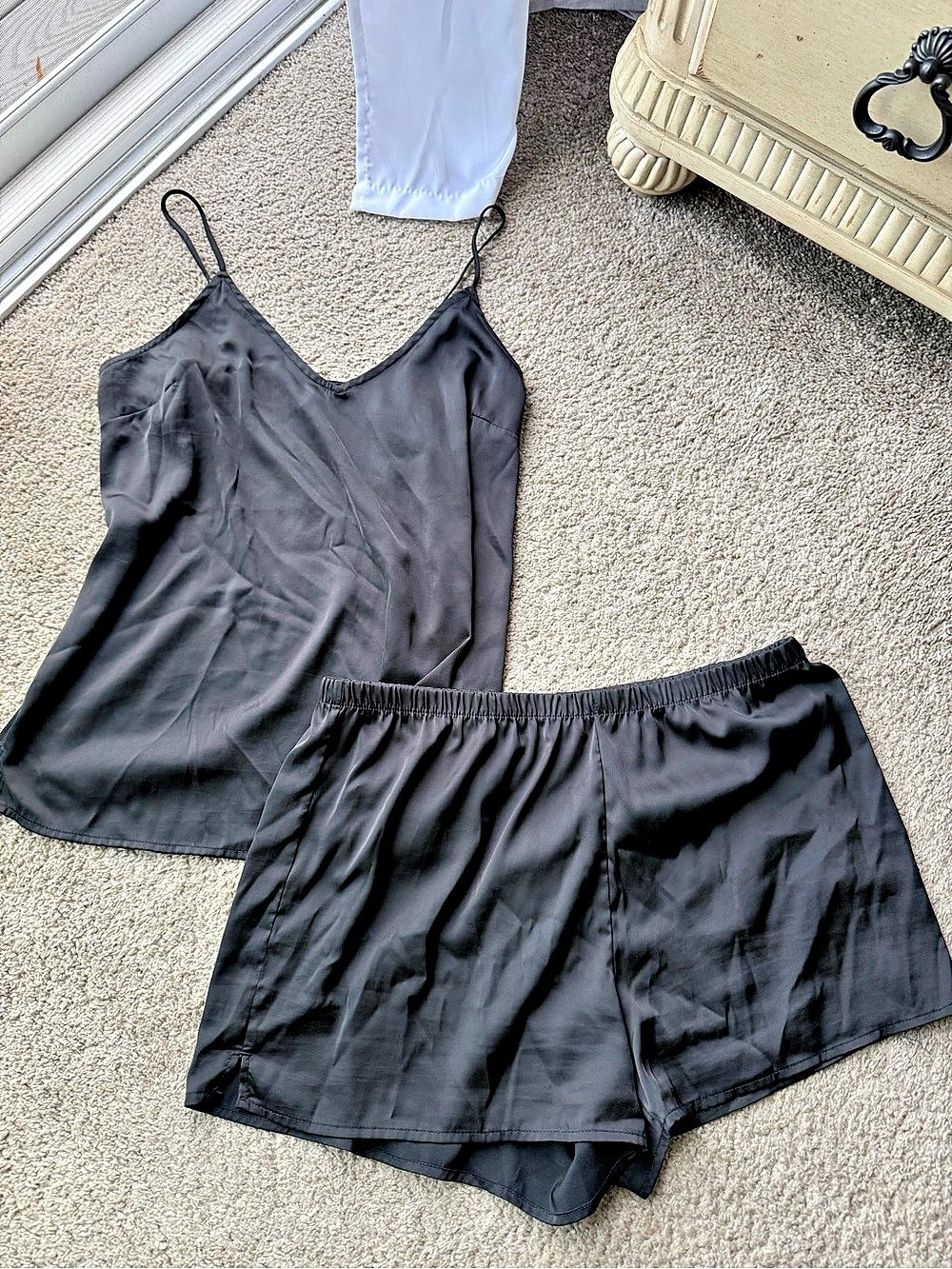 Stars Above Satin Cami & Shorts Set in Black Size Small Like New